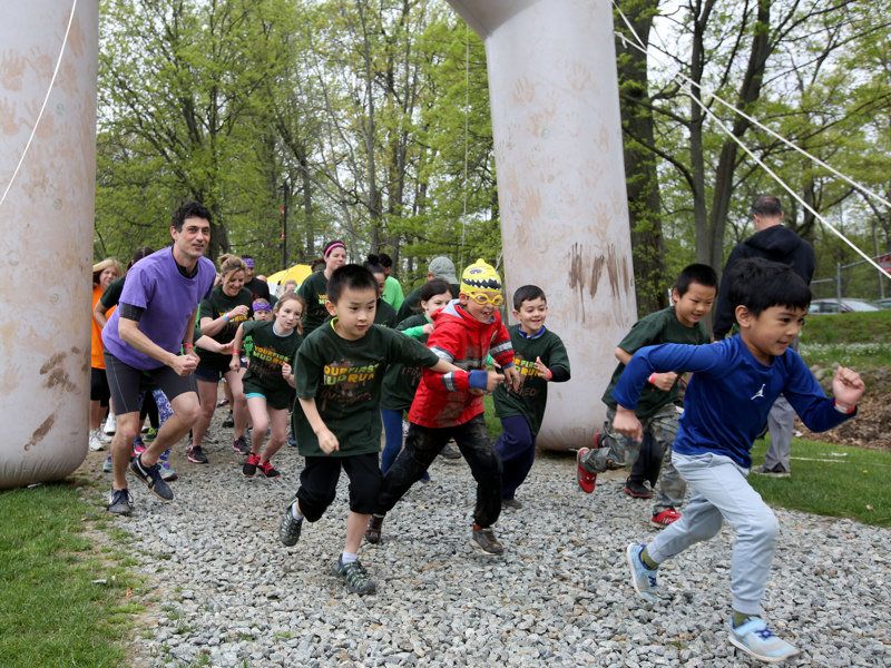 GREAT STRETCHES FOR KIDS BEFORE MUD RUNS & OBSTACLE RACES